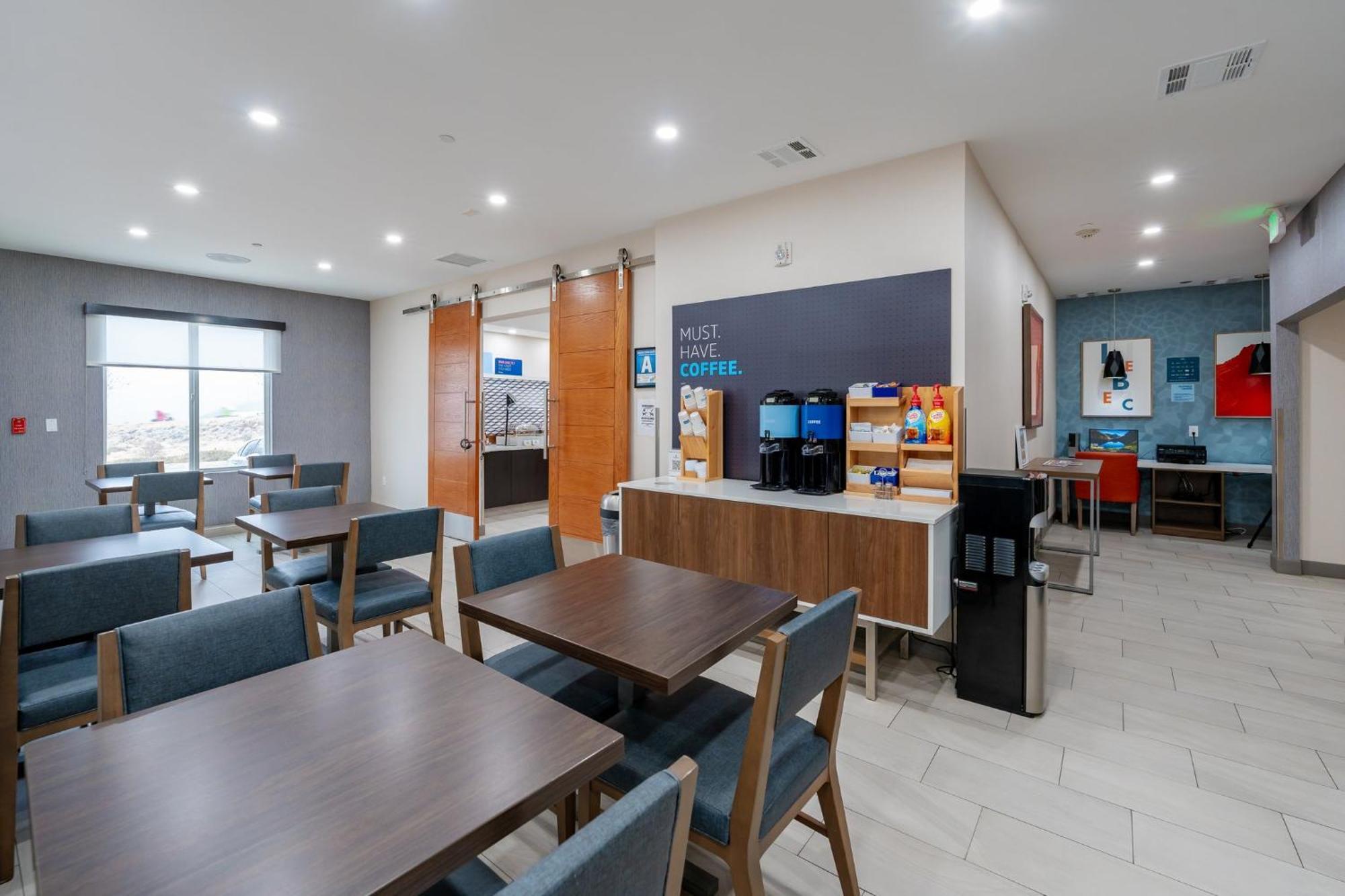 Holiday Inn Express & Suites Frazier Park By Ihg Lebec Eksteriør bilde